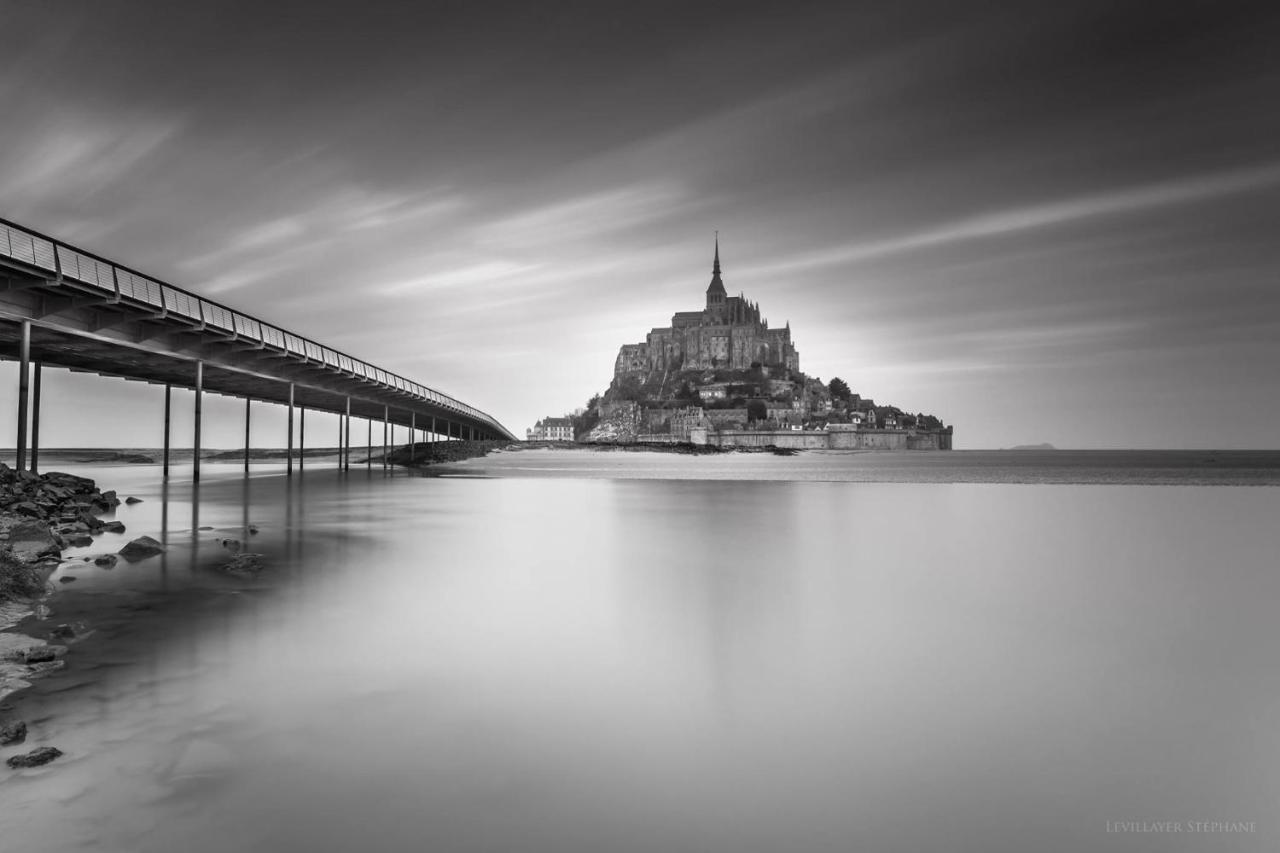 Villa A 20 Kms Du Mont St Michel, Charme A La Campagne Saint-Senier-de-Beuvron Exterior foto